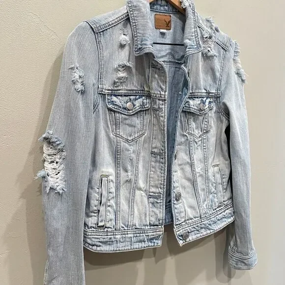 American Eagle Destroyed Denim Jean Jacket - Size: Small - Picture 6 of 9